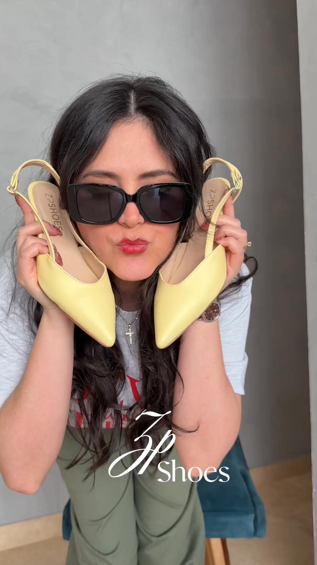 Zapatería Pérez Oficial Facebook ad: Mary Jane 2x$1,499 y envio gratis