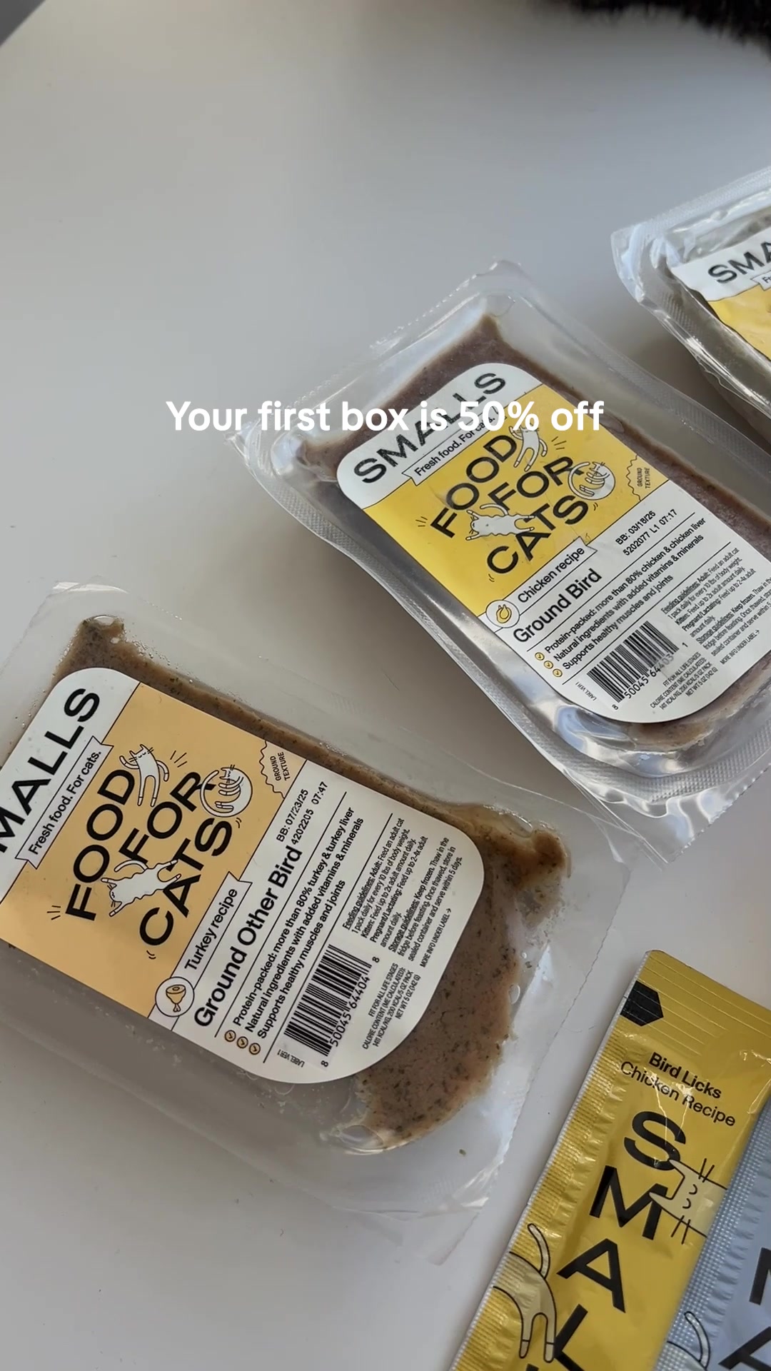 Smalls Facebook ad: Human-Grade Fresh Cat Food