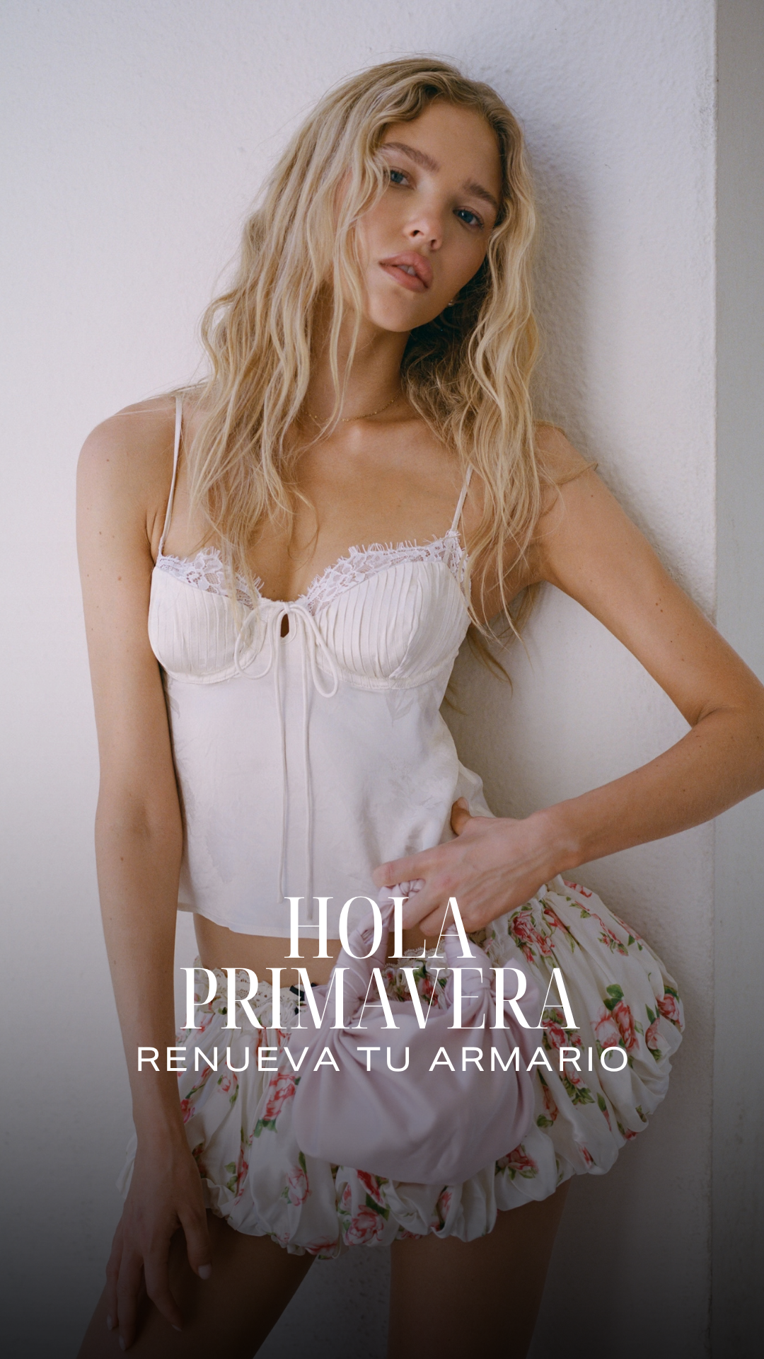 REVOLVE Facebook ad: Las mejores marcas de moda del mundo