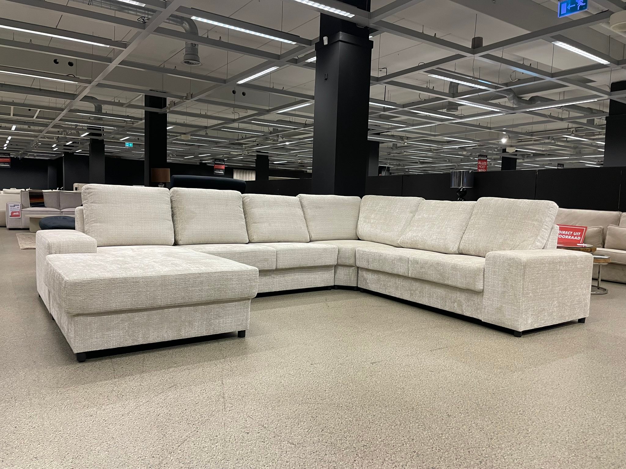 Meubel Outlet Megastores Den Haag Facebook ad