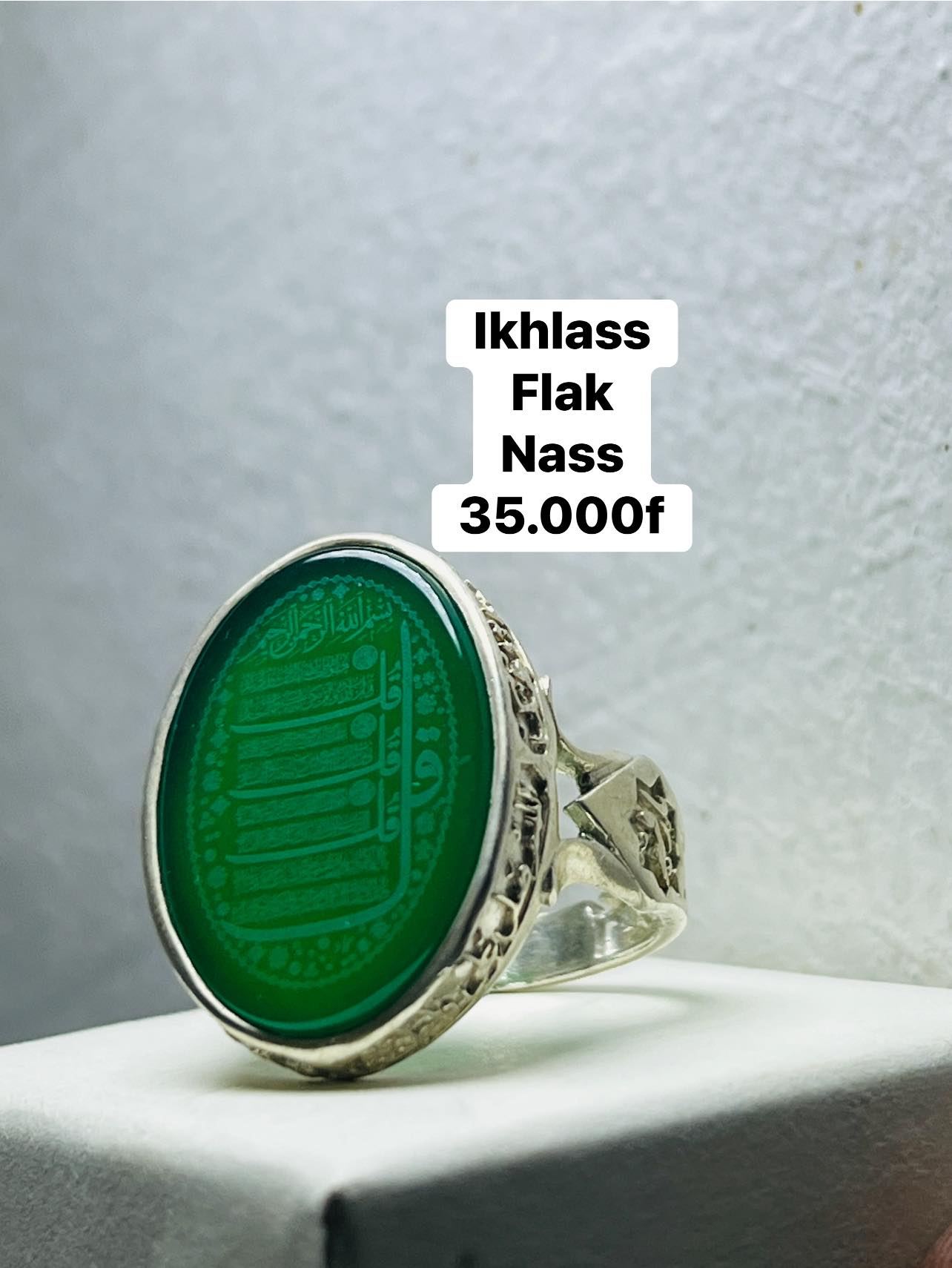 Argent blanc Facebook ad: NOUVEAUX ARRIVAGE ARGENT BLANC DISPONIBLE