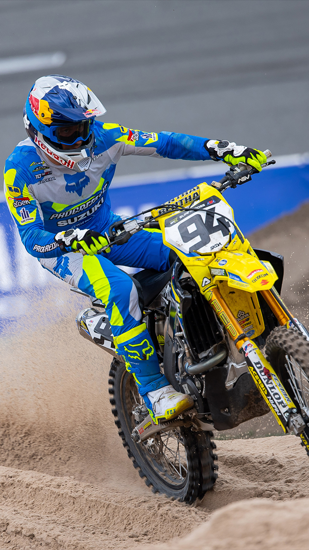 MXstore Facebook ad