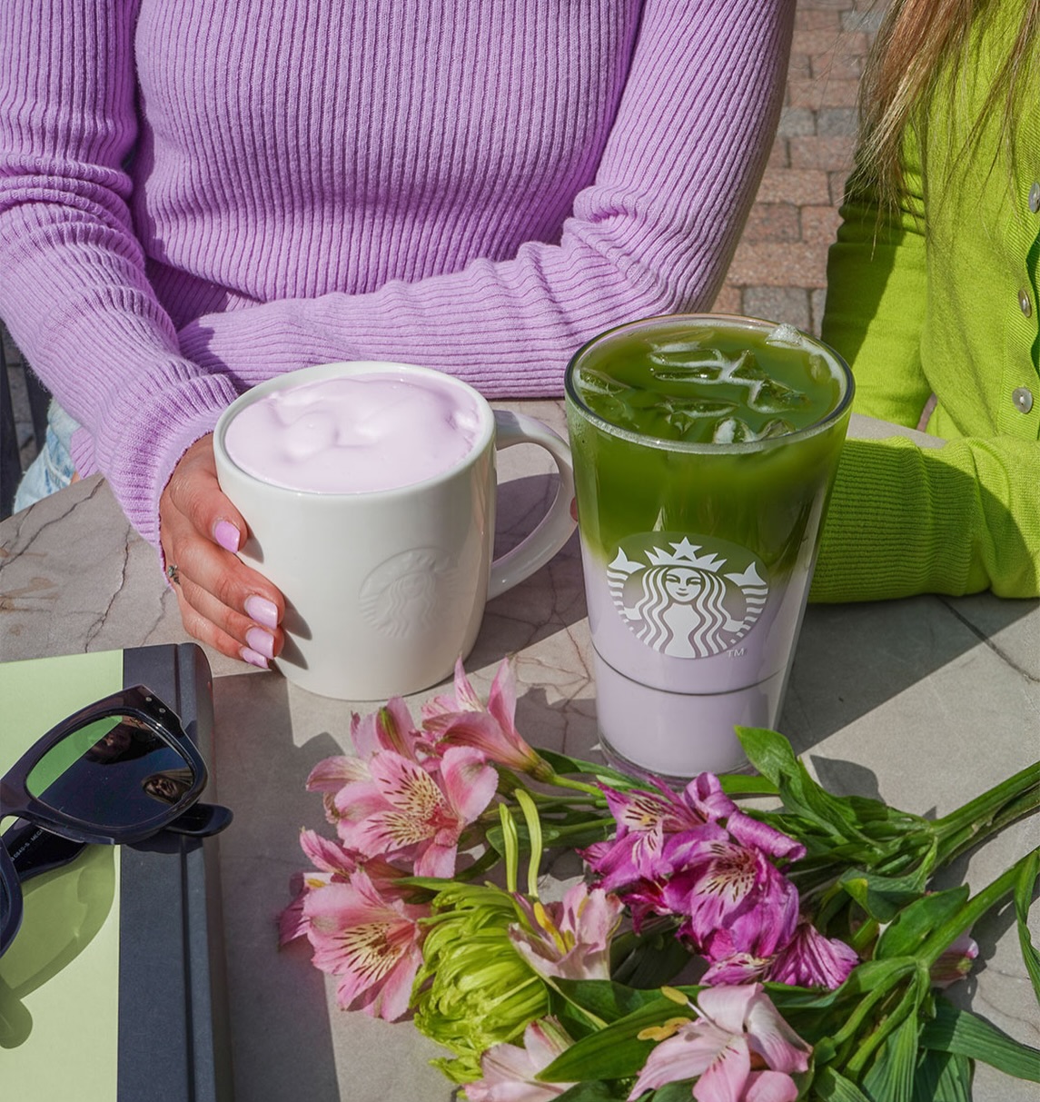 Starbucks España Facebook ad: Matcha + Ube + Vainilla = Perfección