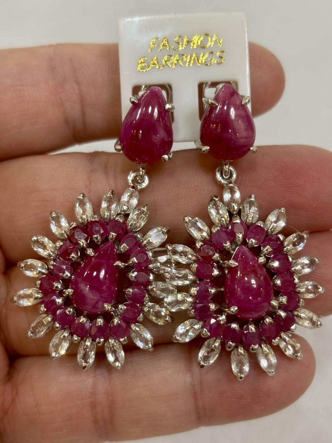 Thep daimond อัญมณีและจิวเวอรี่ขั้นเทพ สวย ถูก ดีจริง Facebook ad: นะคะ