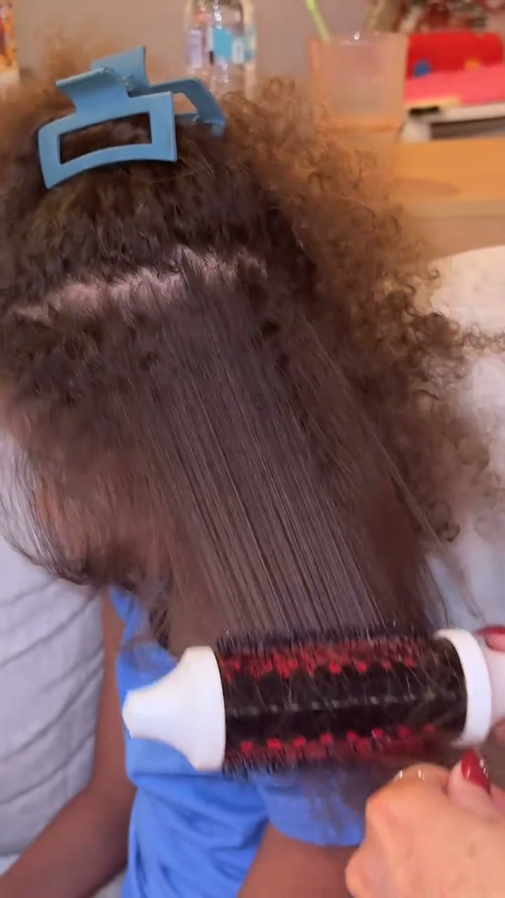 BondiBoost Facebook ad: Tiktok Viral Infrared Brush