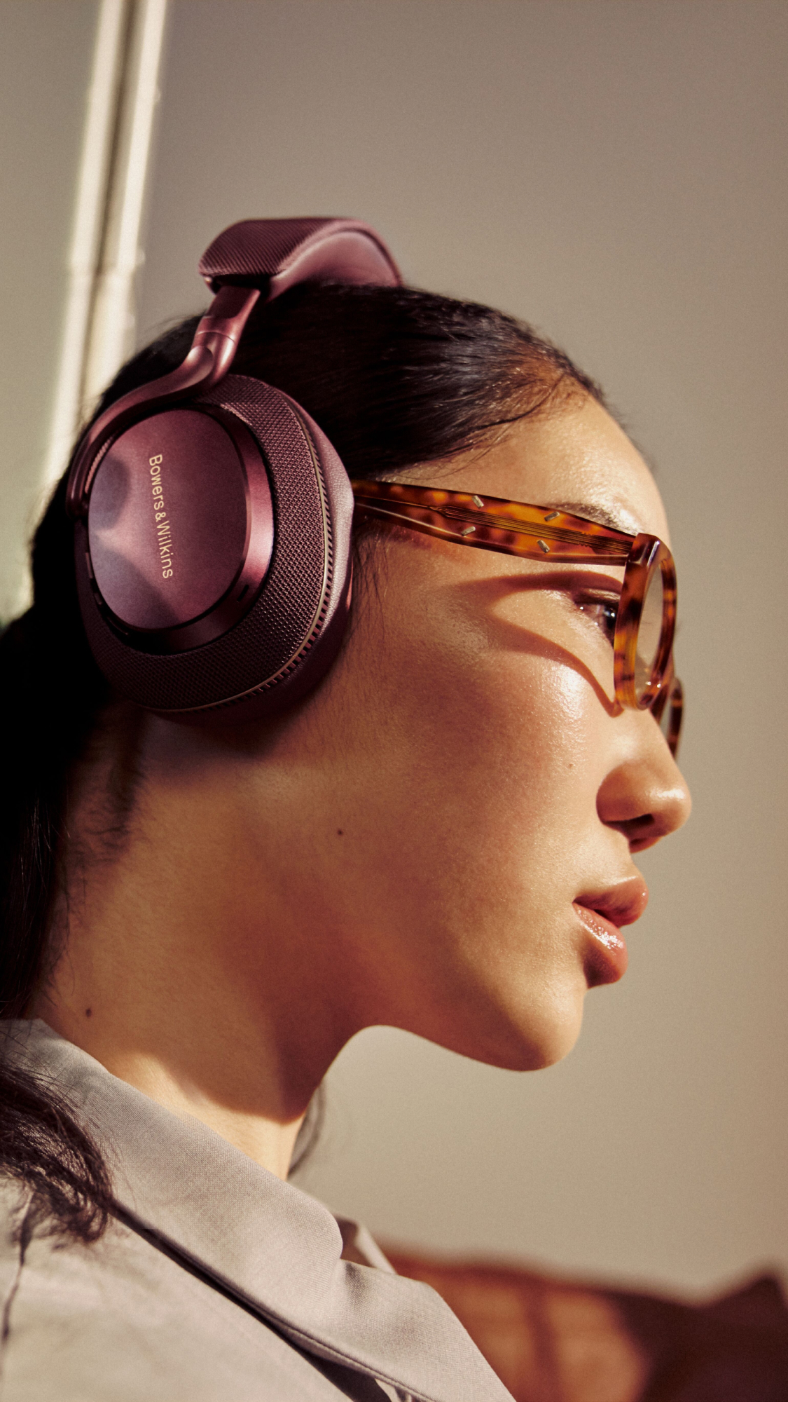 Bowers & Wilkins Facebook ad