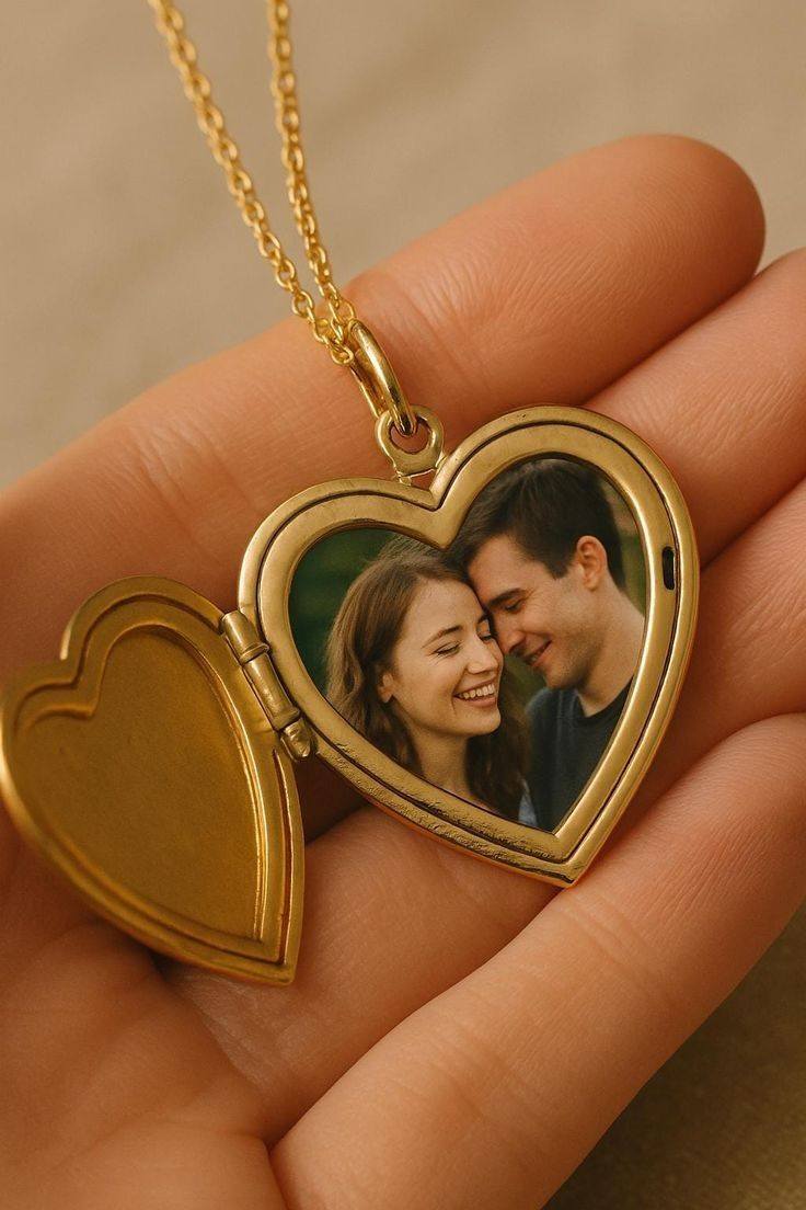 Pendant.com Facebook ad
