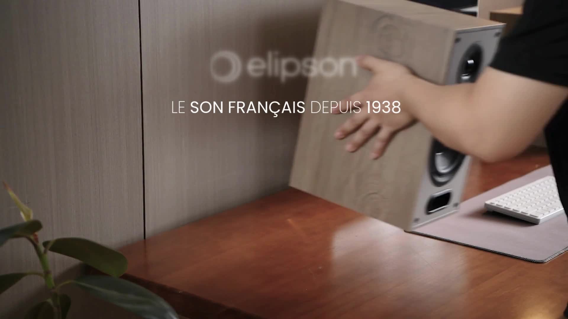 Elipson Facebook ad: Découvrez la Horus 6B Active BT: la haute fidélité…