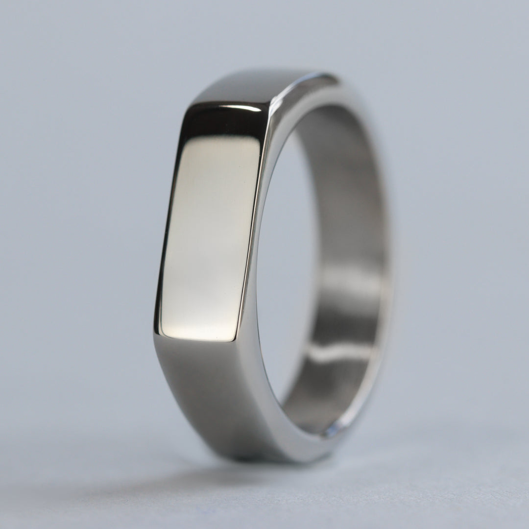Flinn And Steel Facebook ad: Now 25% Off Tantalum & Steel - limited…