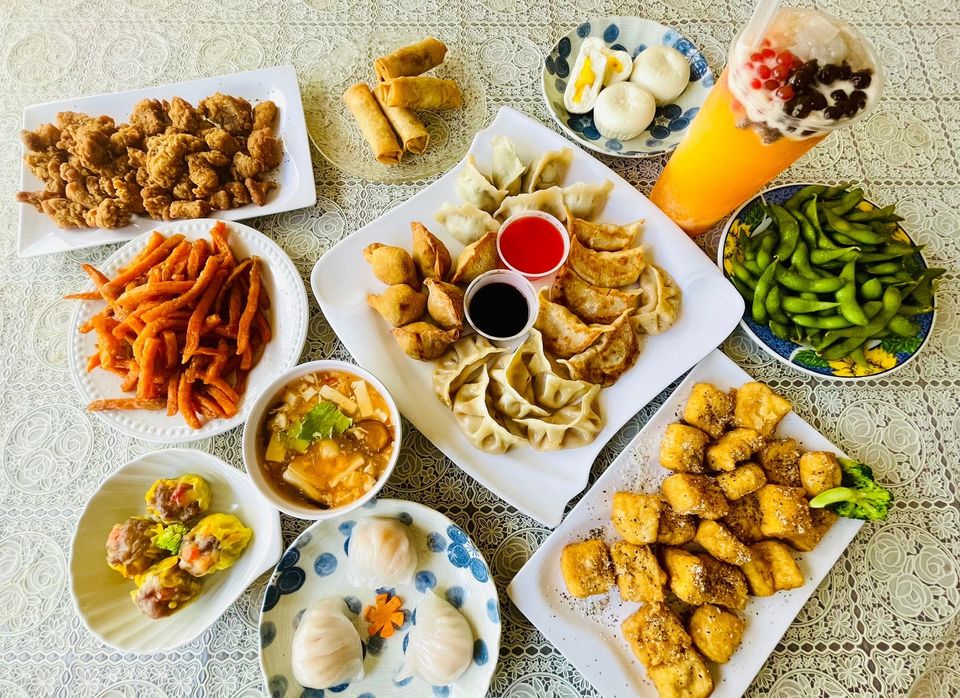 Q-Tea Asian Food & Bubble Tea Facebook ad