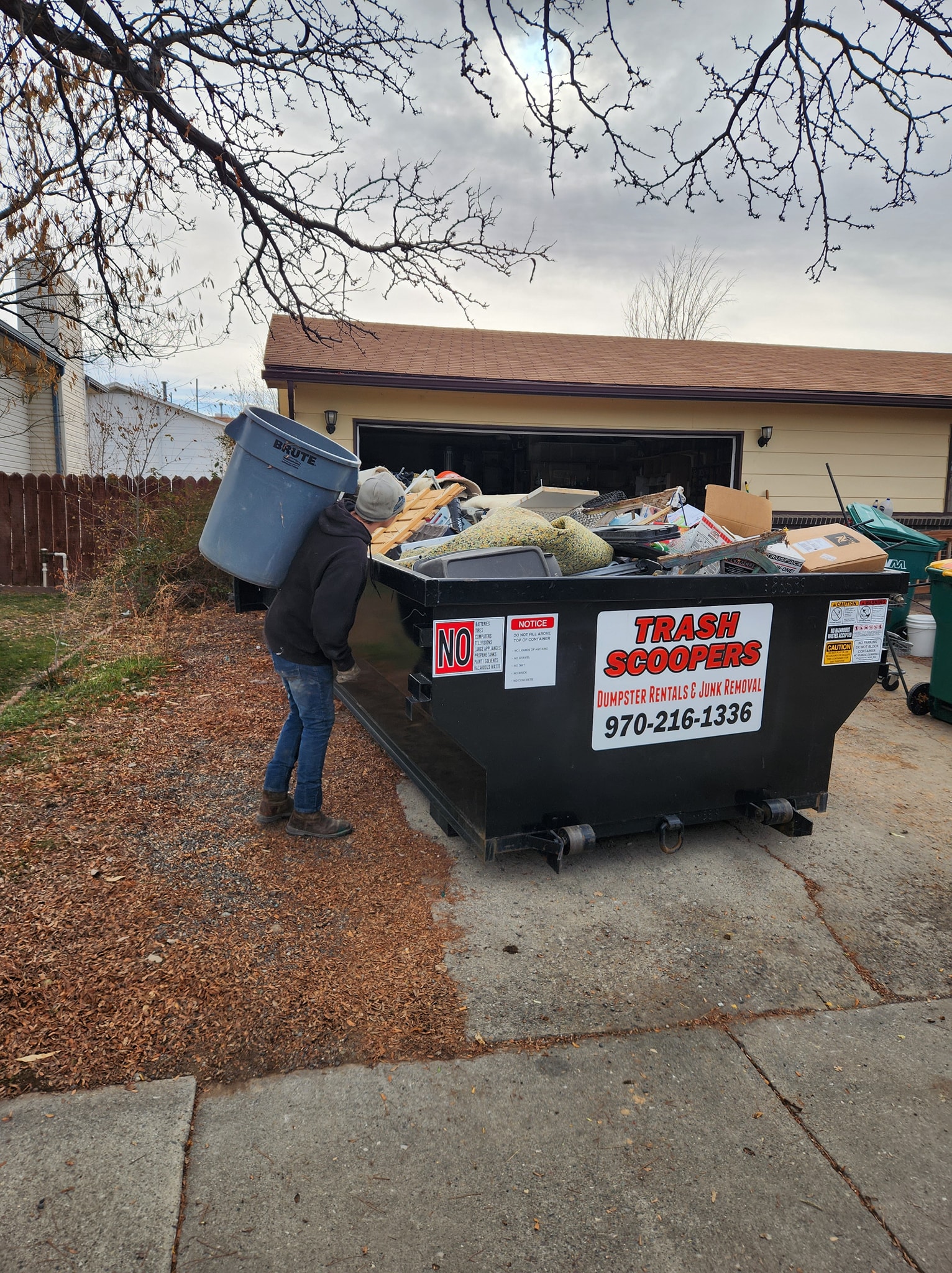 Trash Scoopers LLC Facebook ad: Hauling, Dump Runs, Demolition Service, Junk Removal…