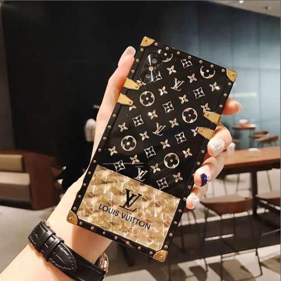 Season Made Cases Facebook ad