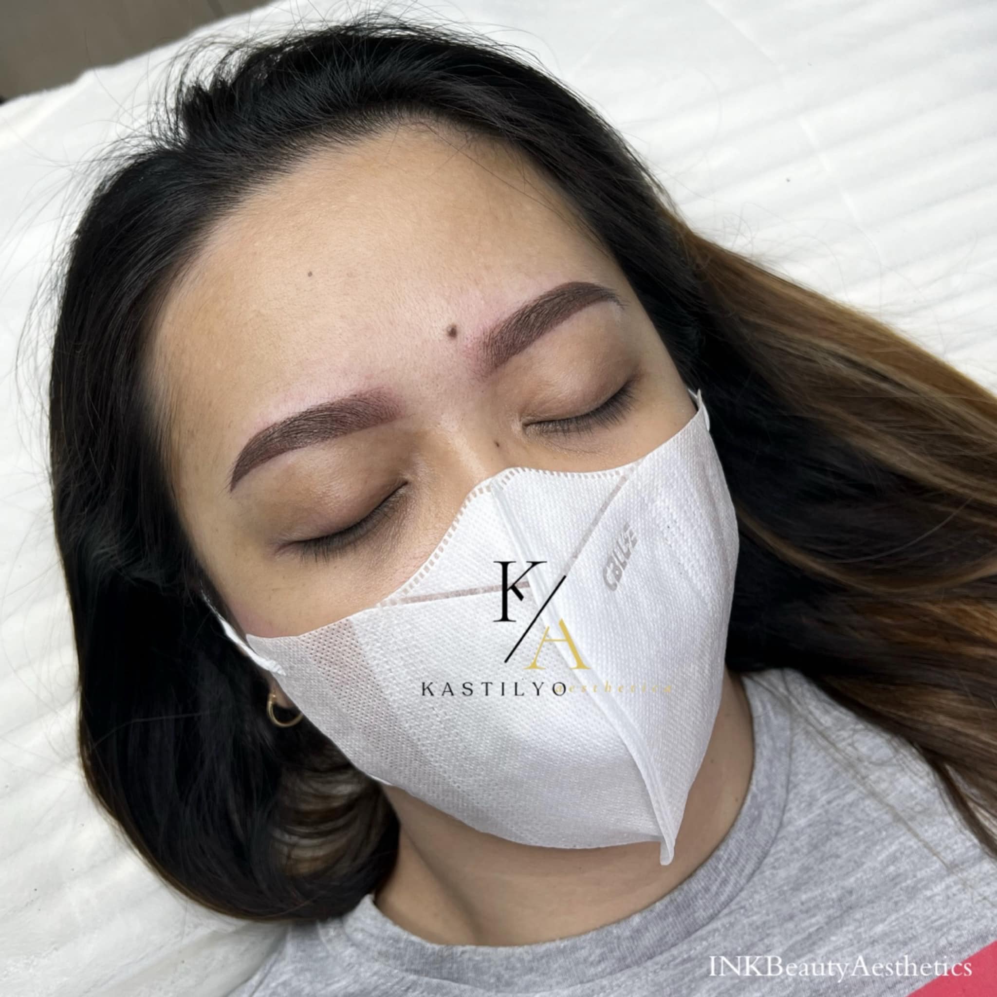 Kastilyo Aesthetica - Tacloban City Facebook ad: Your dream brows are calling!