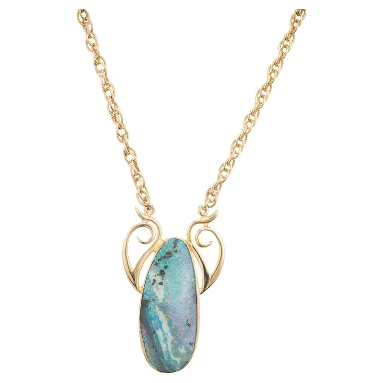 Peter Suchy Jewelers Facebook ad: Stand out from the crowd.