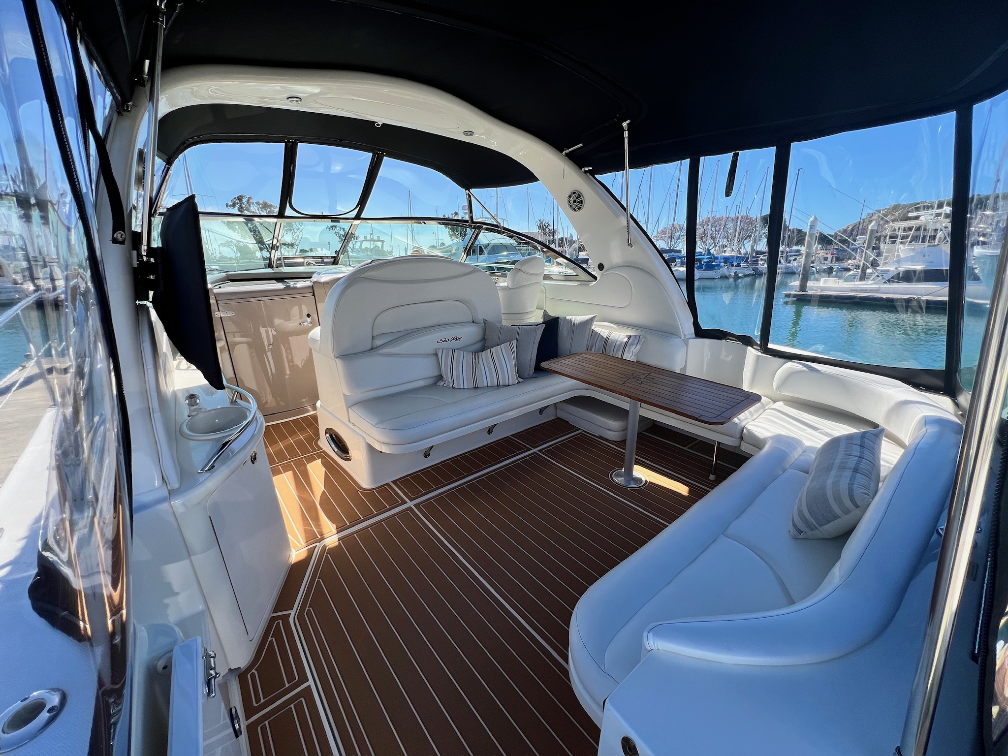 Anchor Custom Canvas Facebook ad: Tired of foggy windows and flapping canvas?
