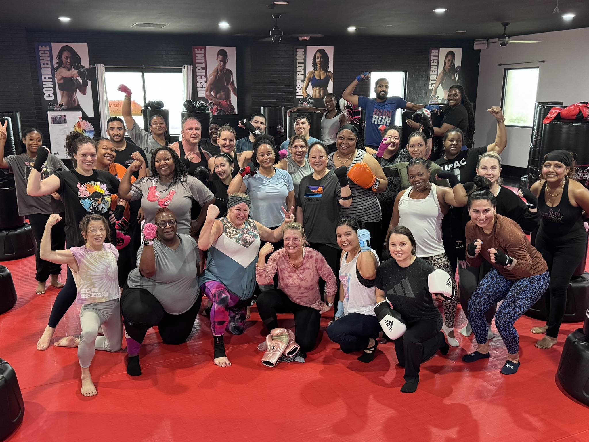 Moore Fitness Kickboxing Challenge Facebook ad: 20 Spots Only, Join the Free Fitness Challenge!