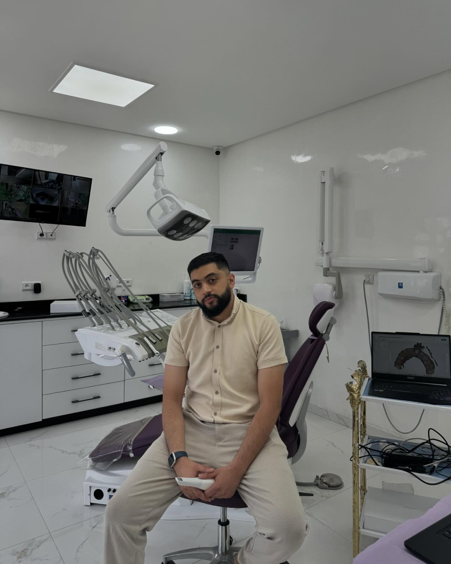 dr.zeggarkhalid Facebook ad: Chez Centre Dentaire Zeggar, nous utilisons les dernières…