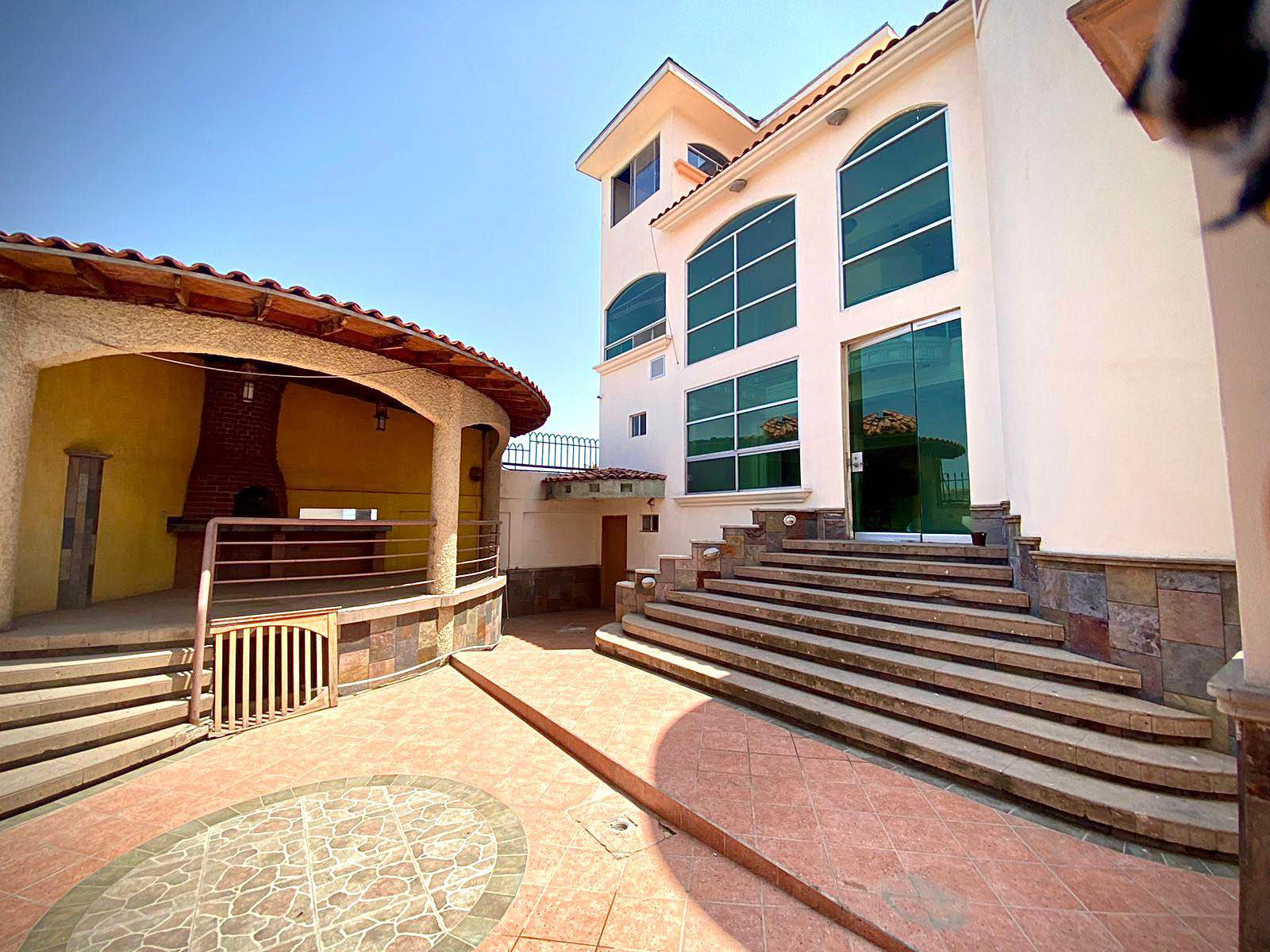 Carlos Renteria Facebook ad: Habitación privada en alquiler