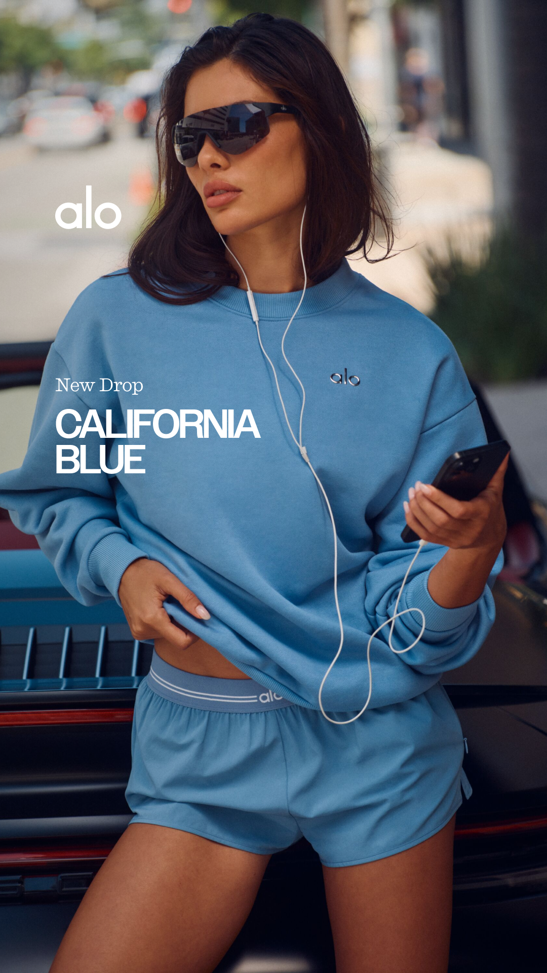 Alo Yoga Facebook ad: California Blue