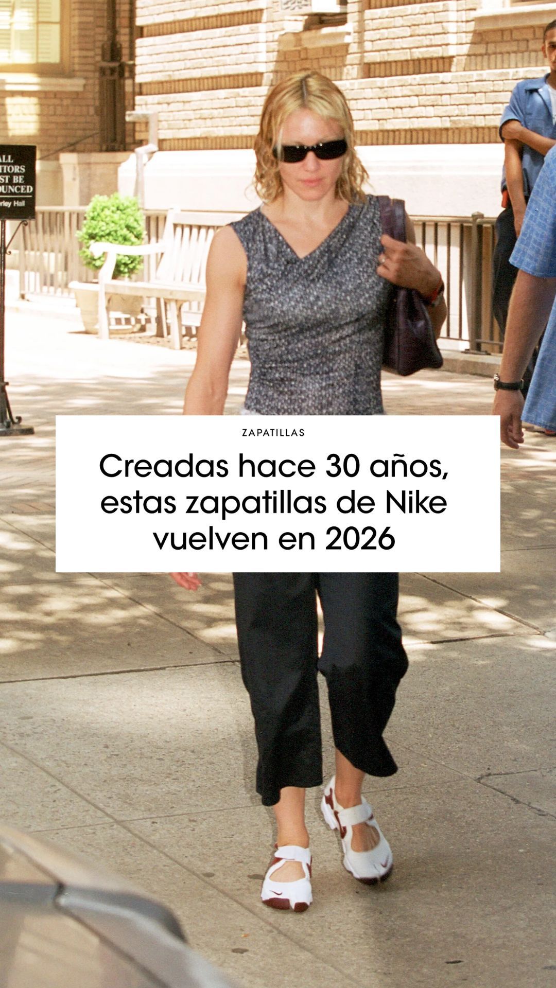 Vogue España Facebook ad