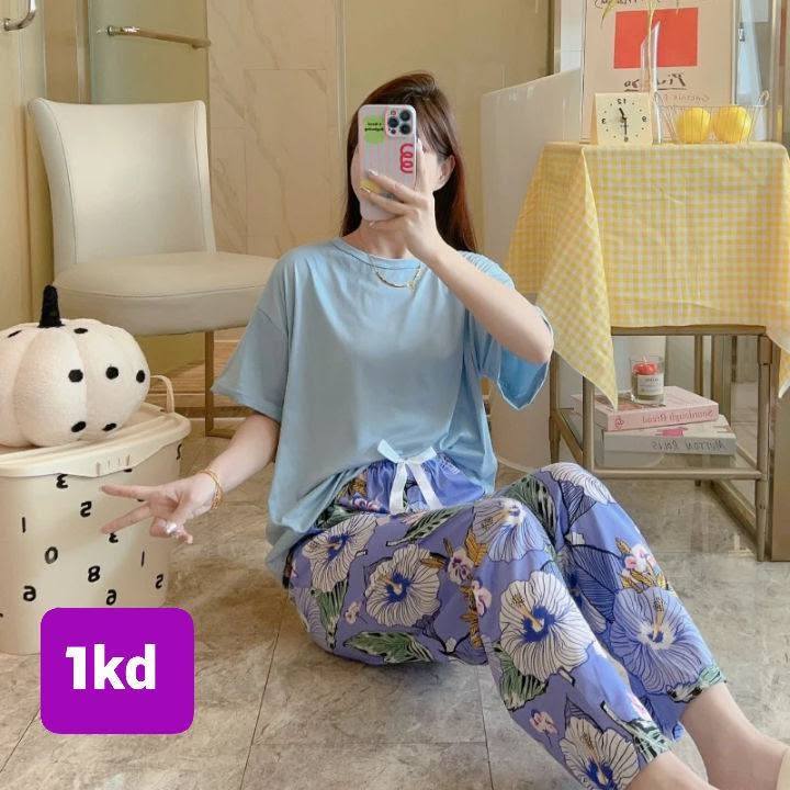 Flash Sale Kuwait Facebook ad