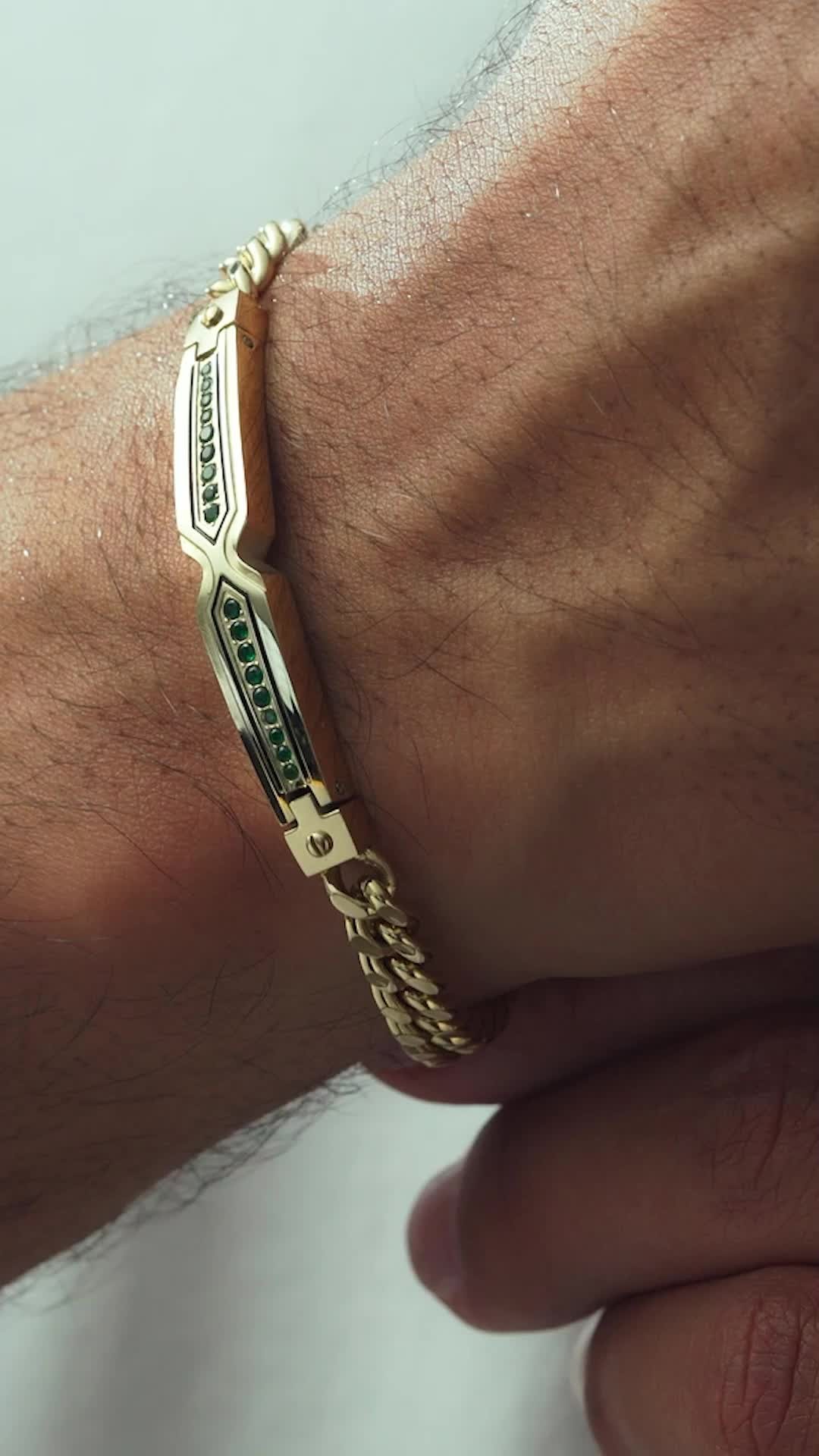 Esmeraldas Colombia Facebook ad: Pulso Zeus Oro Laminado 18k