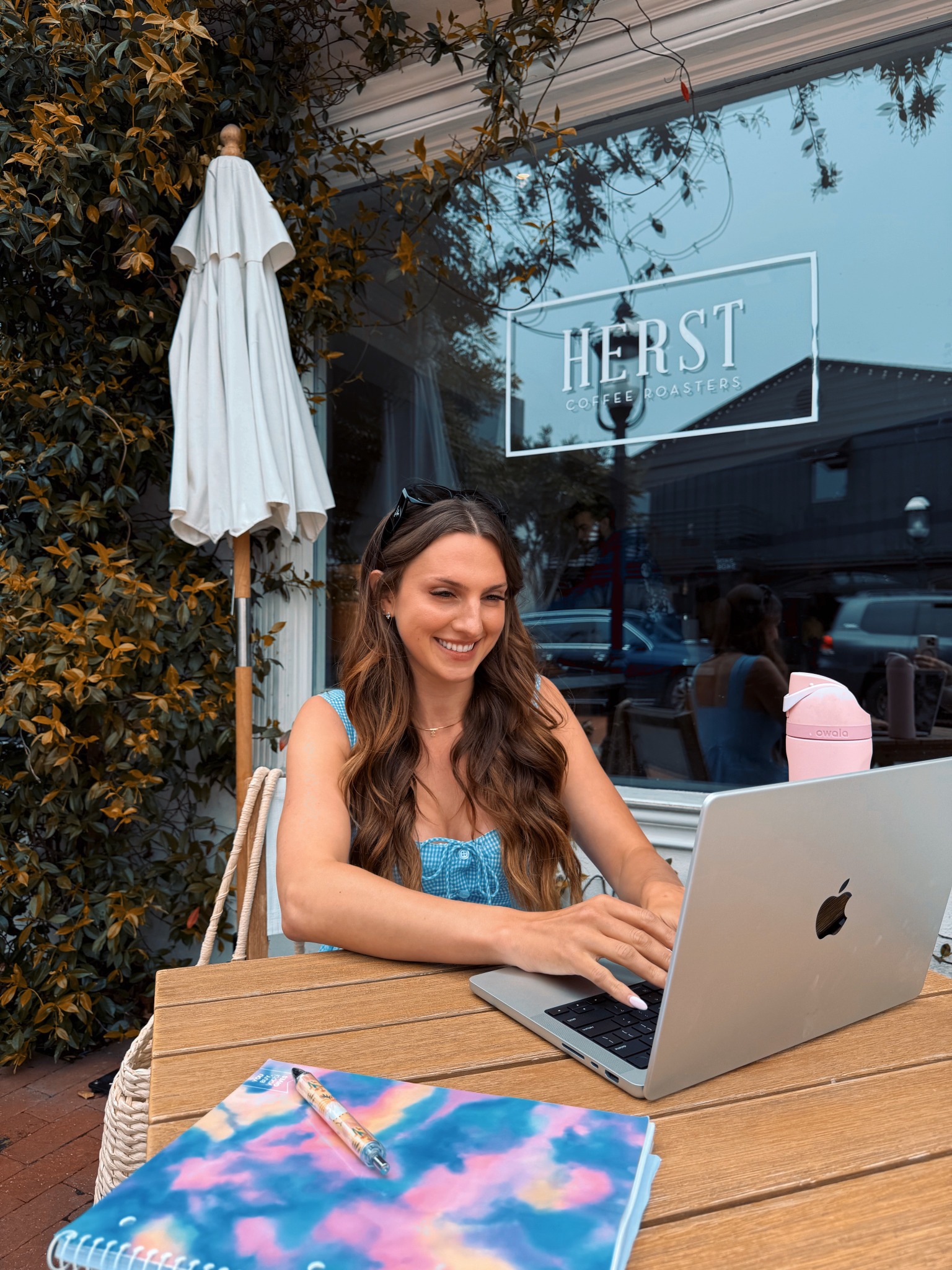 Successful Female Entrepreneurs - By Maria Wendt Facebook ad: Hey! I’m Maria Wendt, and I created this…