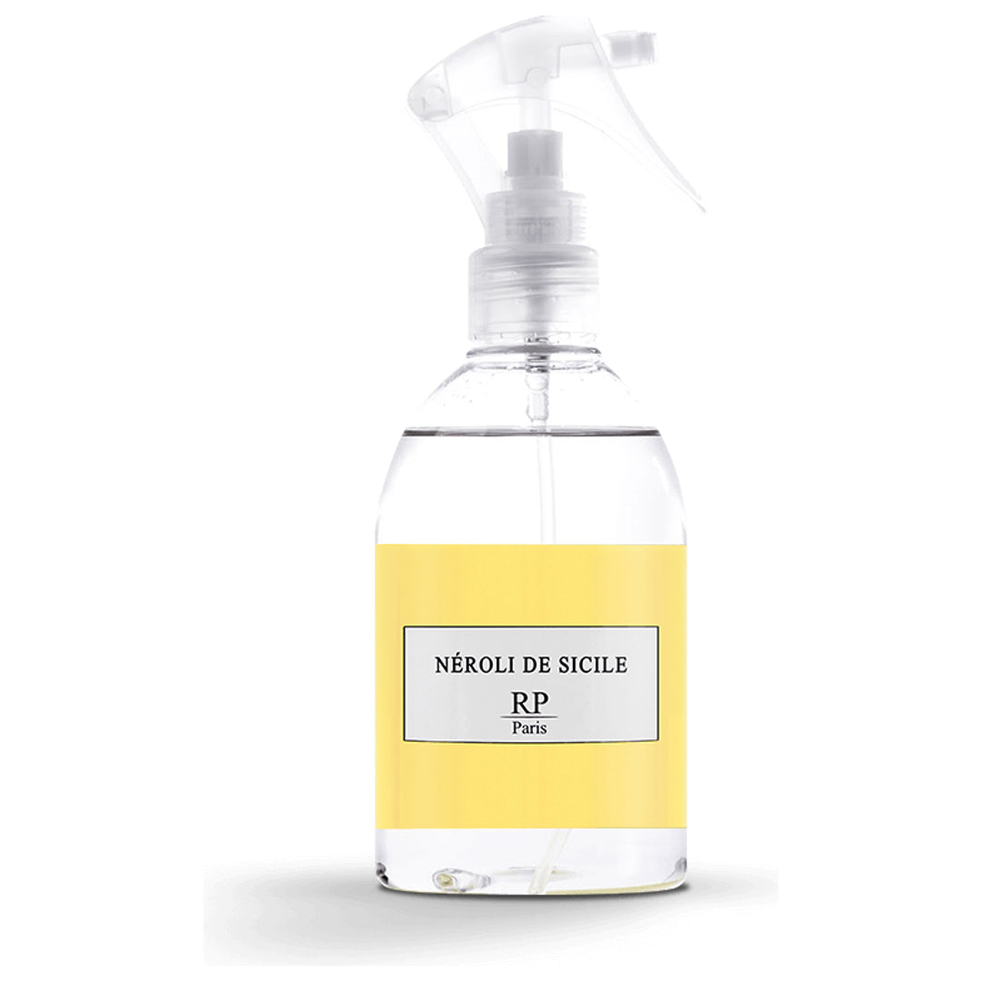 Gold Fragrance Facebook ad: Livraison 100% offerte dès 15€ d'achats