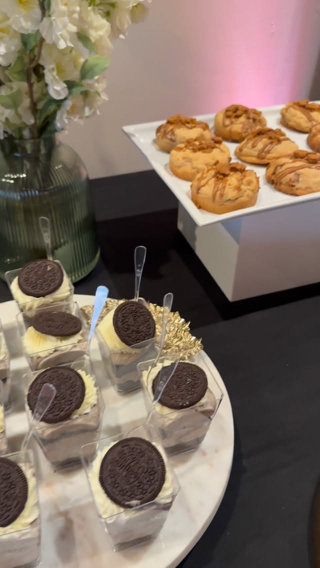 _tastyway Facebook ad: A closer look at this dreamy wedding dessert…