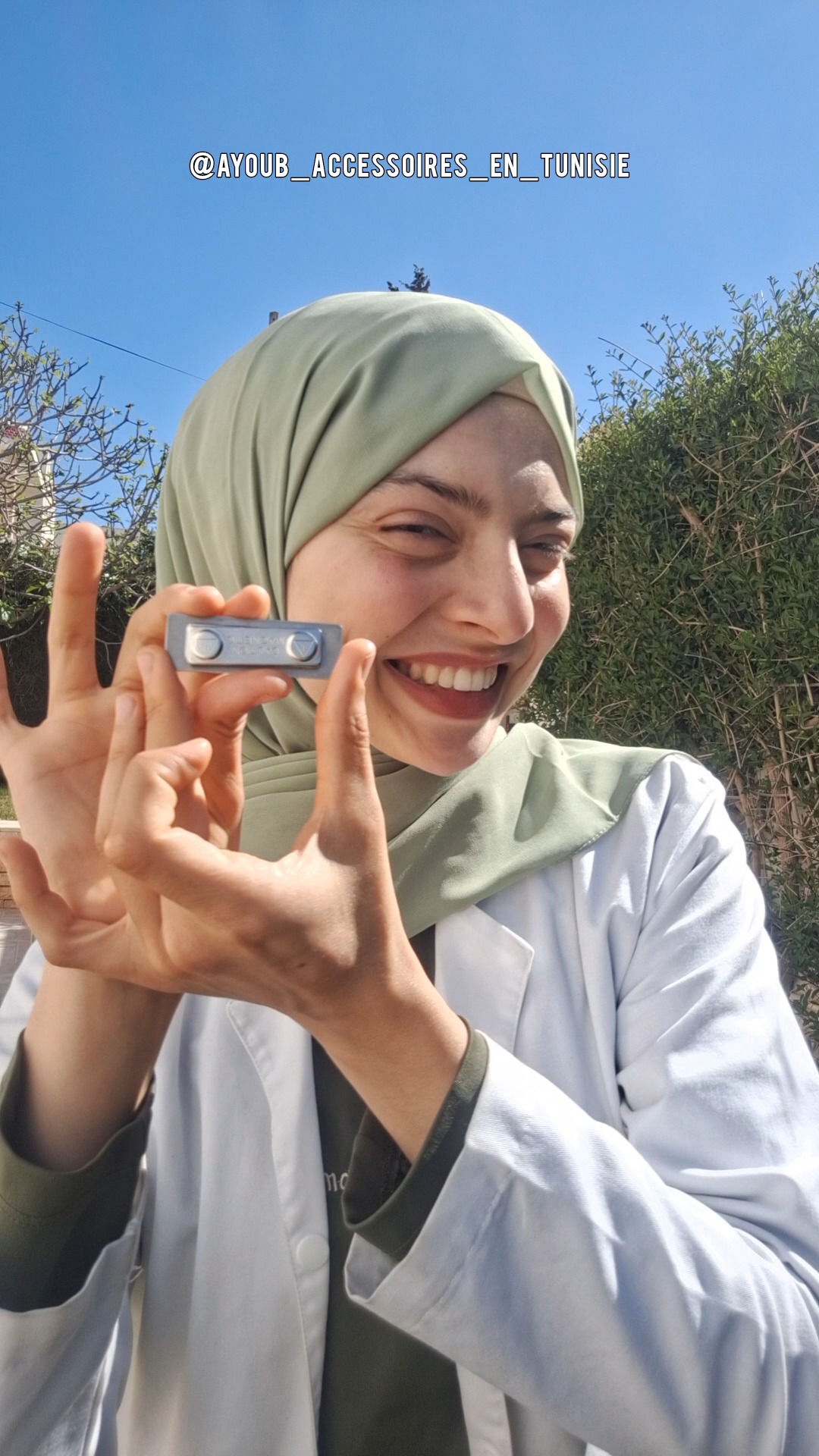 Ayoub Accessoires en tunisie Facebook ad: Broche magnétique personnalisée