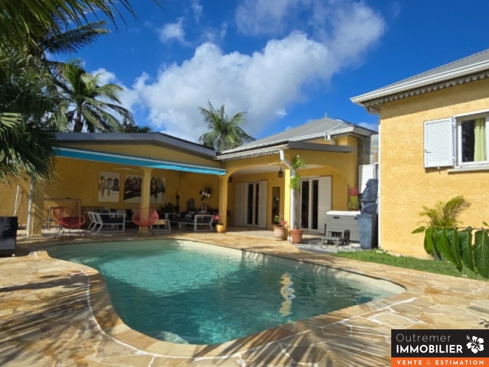Outre Mer Immobilier Facebook ad