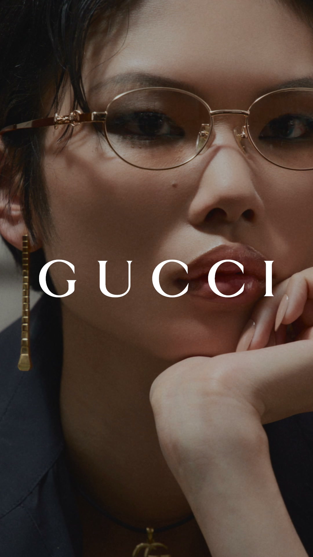 Gucci Facebook ad: グッチ アイウェアの最新コレクション