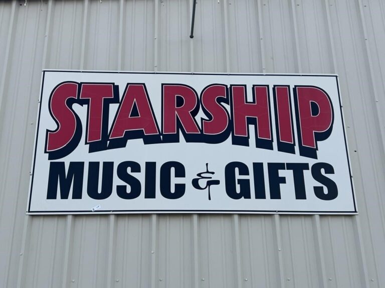 Sales USA Facebook ad: Starship Music Online Only Auction, 4/7
