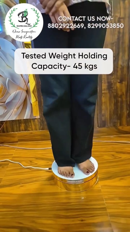 Bambusaland Facebook ad: A display machine is only useful if it…