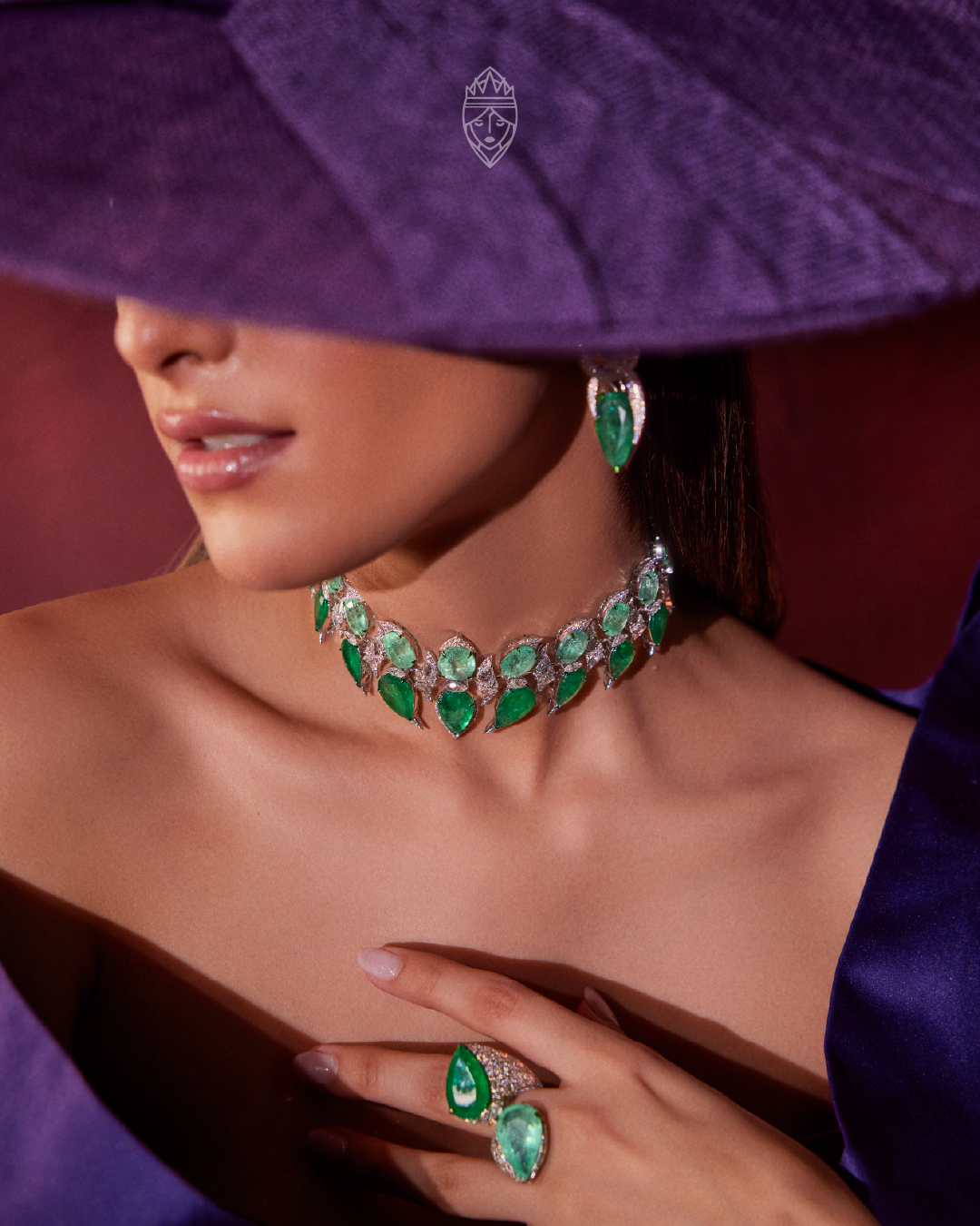 Marquise.inc Facebook ad: Light against dark, clarity against intensity.