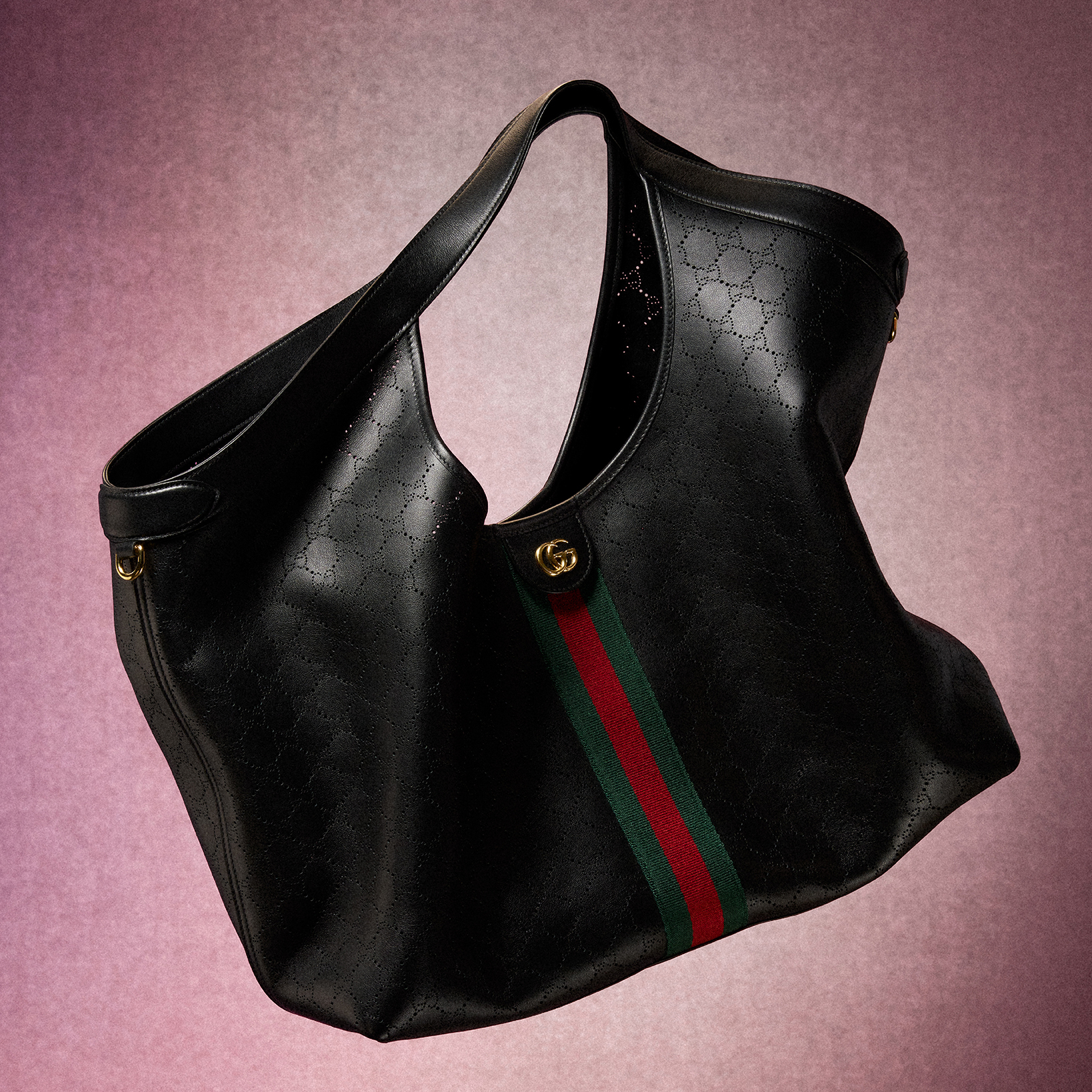 Gucci Facebook ad