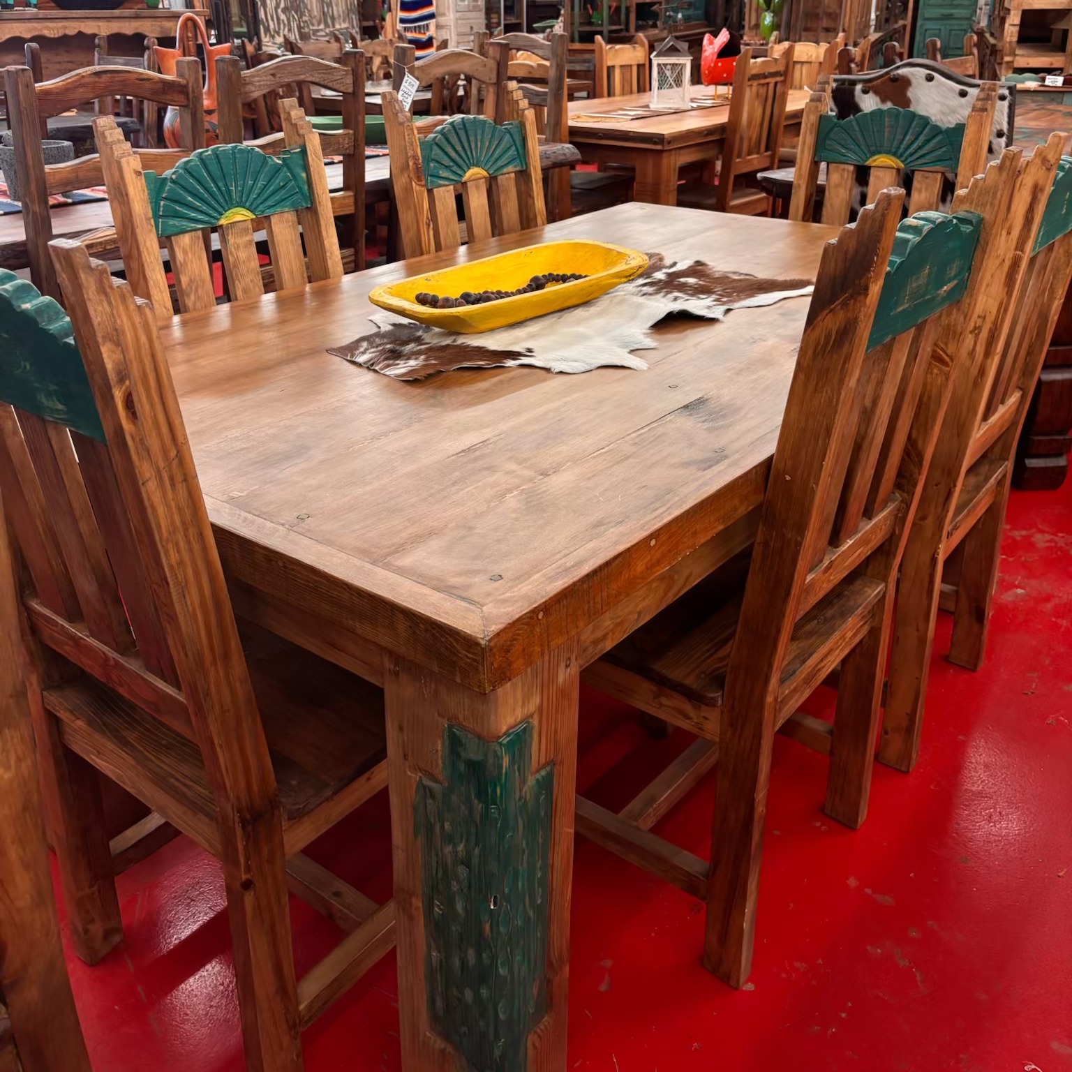 Casa Decor New Braunfels TX Facebook ad: Howdy, April