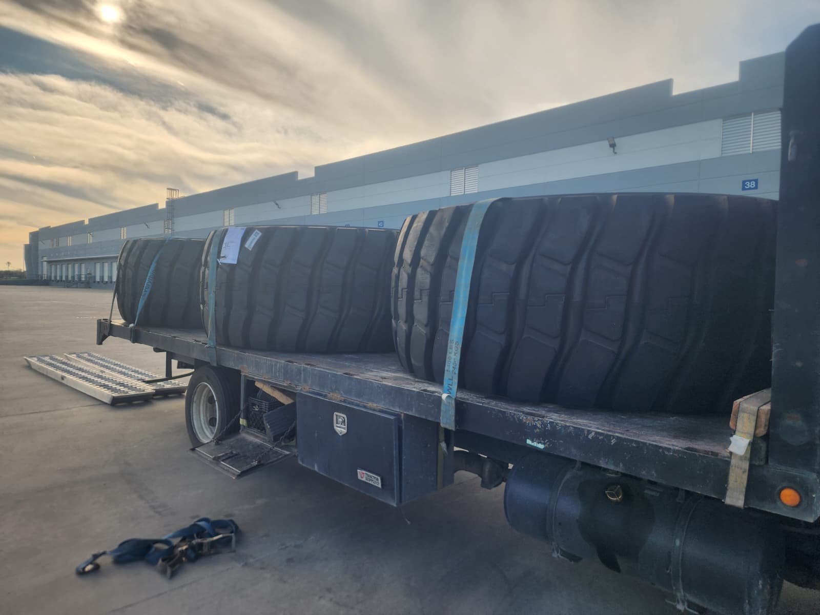 Diana Candelario Fiscal Facebook ad: HOTSHOT Trucks