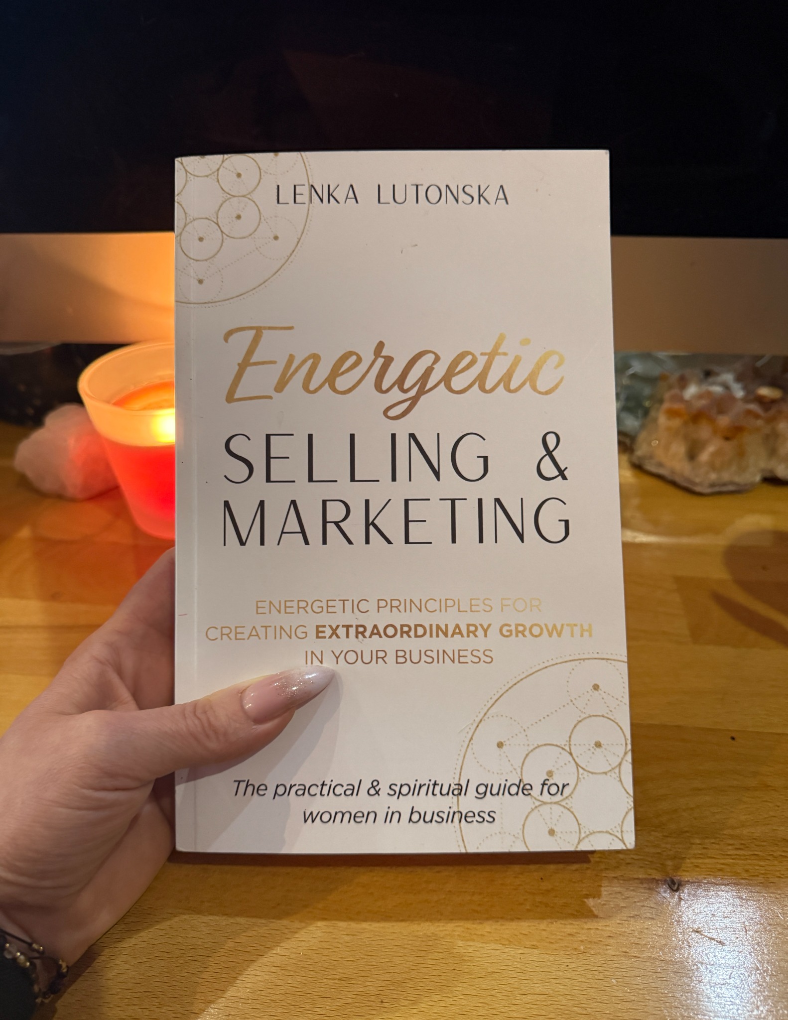 Lenka Lutonska Facebook ad