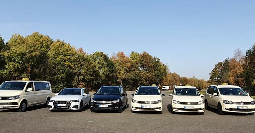 Taxi Yellow cab Ramstein Facebook ad: Taxi Service und Airport Shuttle