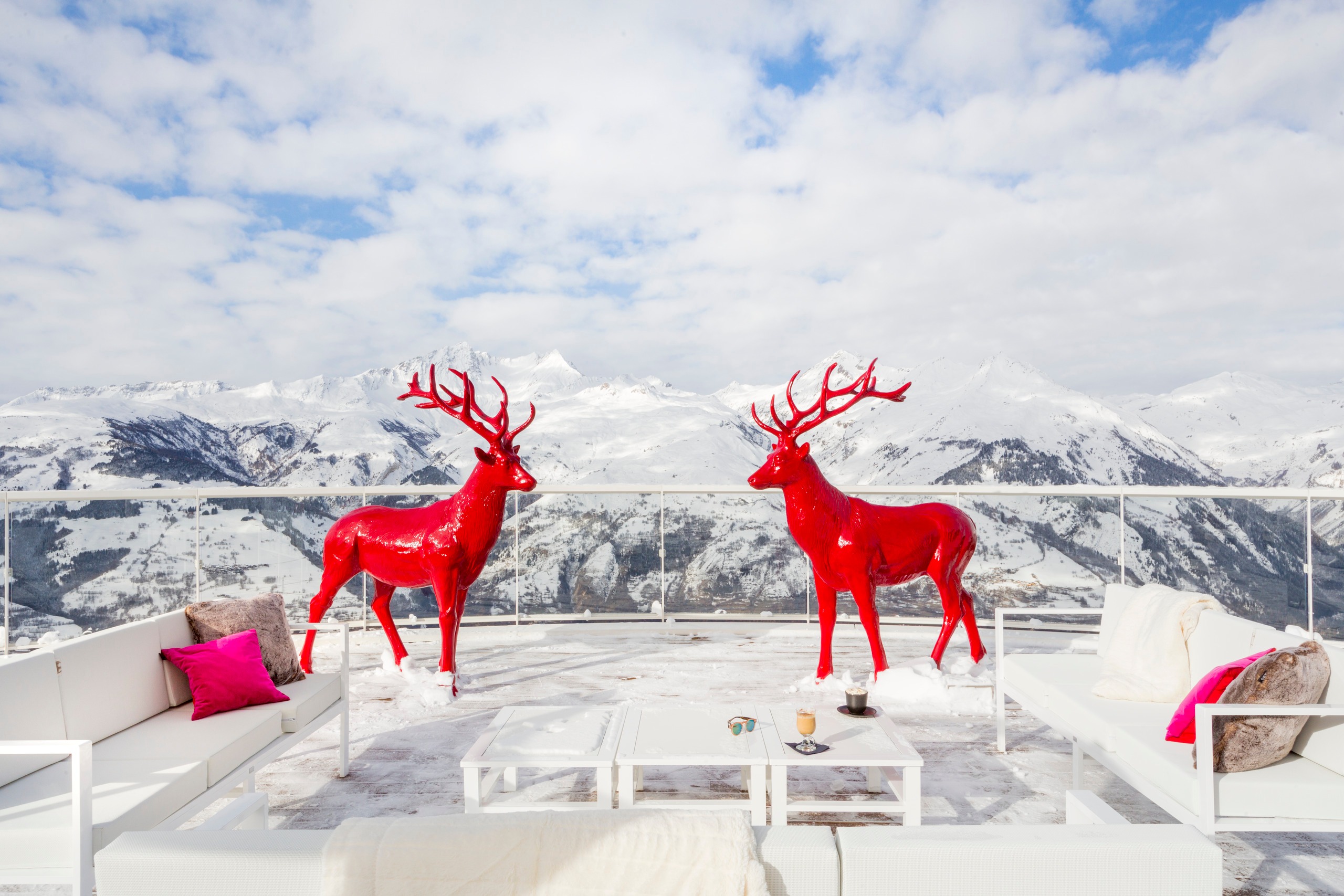 Club Med Facebook ad: Ski the most famous slopes of the French…