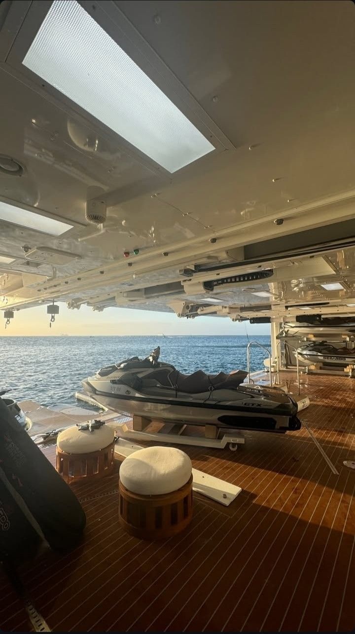 Natalie Brooks Facebook ad: The weird oil request on a mega yacht