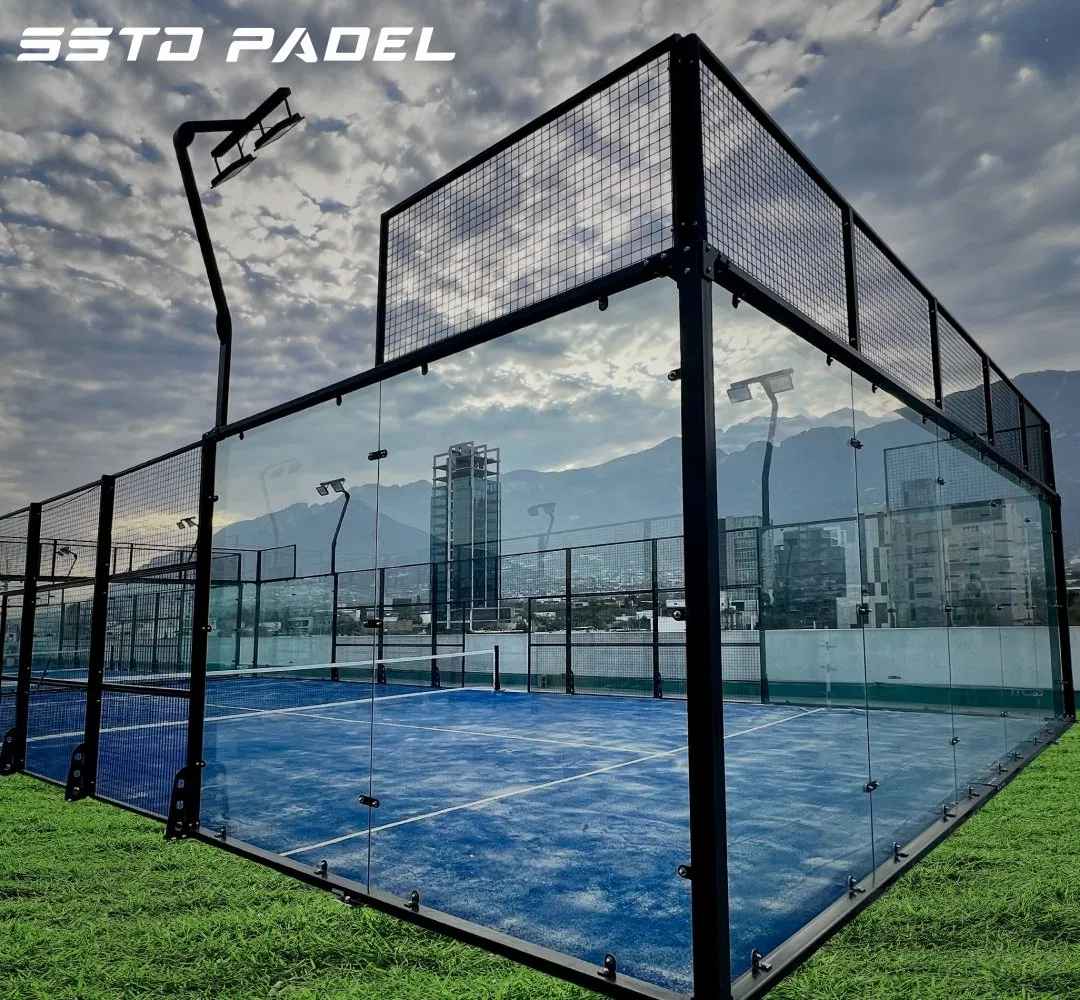 Franco Ferrer Facebook ad: Venta de canchas de pádel llave en mano (oficina en villa…