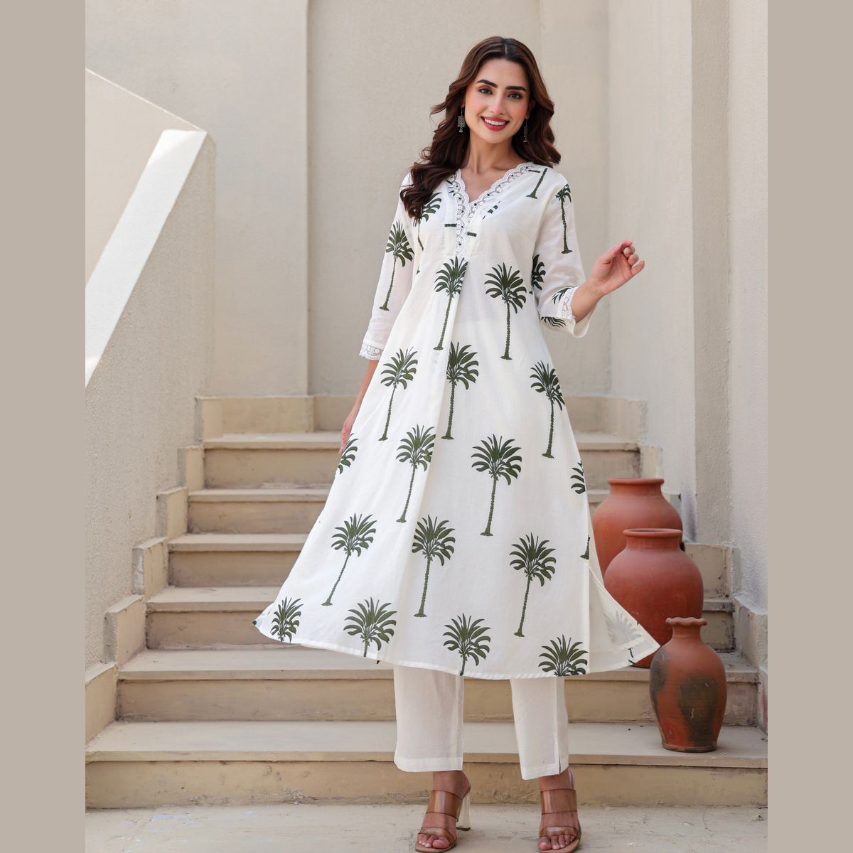 Label Madhuri Thakkar Facebook ad