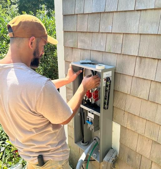 Laura Electric Facebook ad: Need expert electrical work?