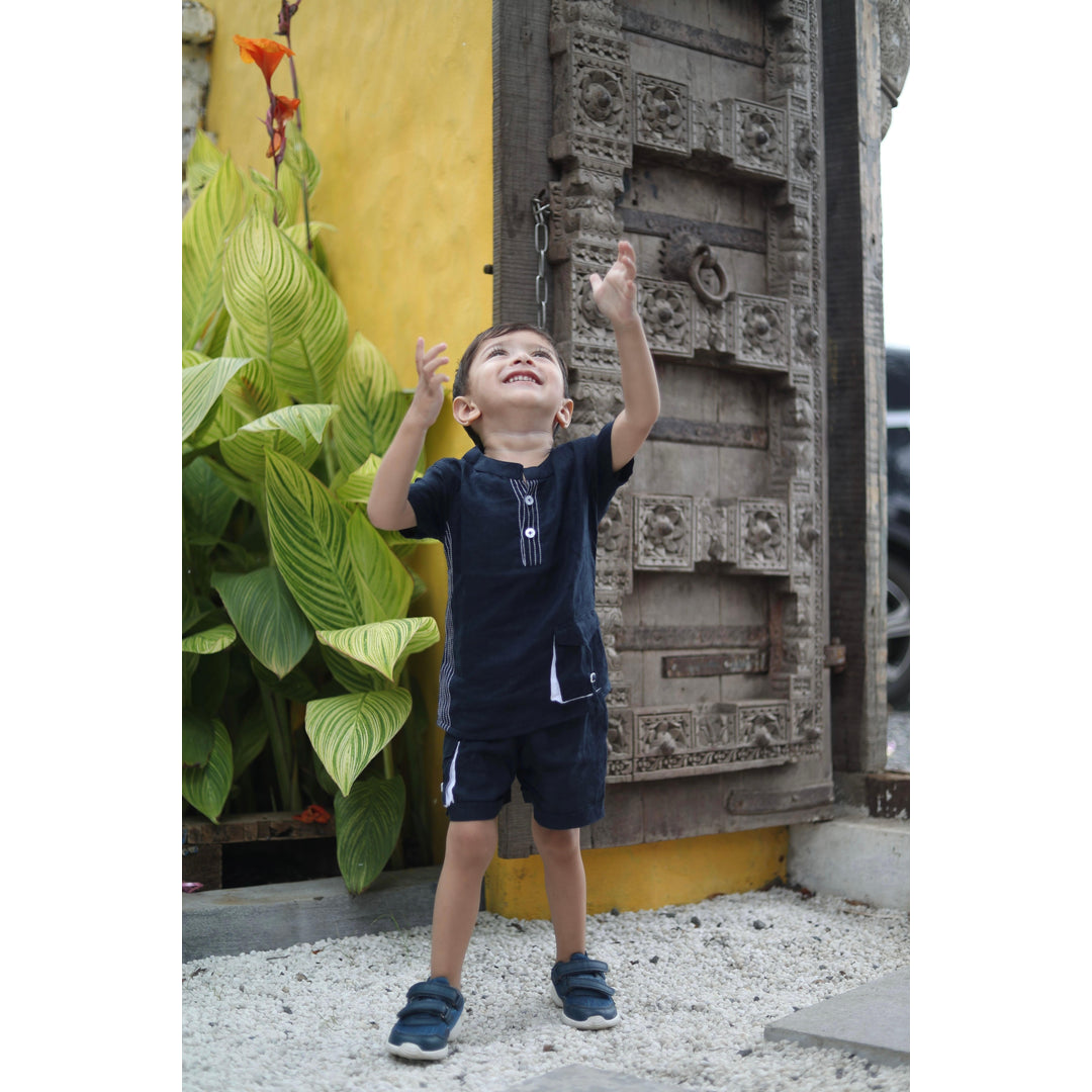 Funnybones.in Facebook ad: Dress your little stars in outfits as bright…