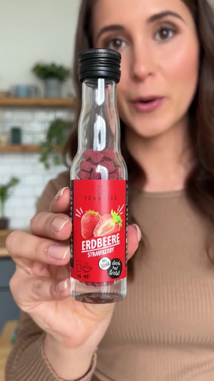 Teaballs.ch Facebook ad: Flavoured Water, natürlich & zuckerfrei