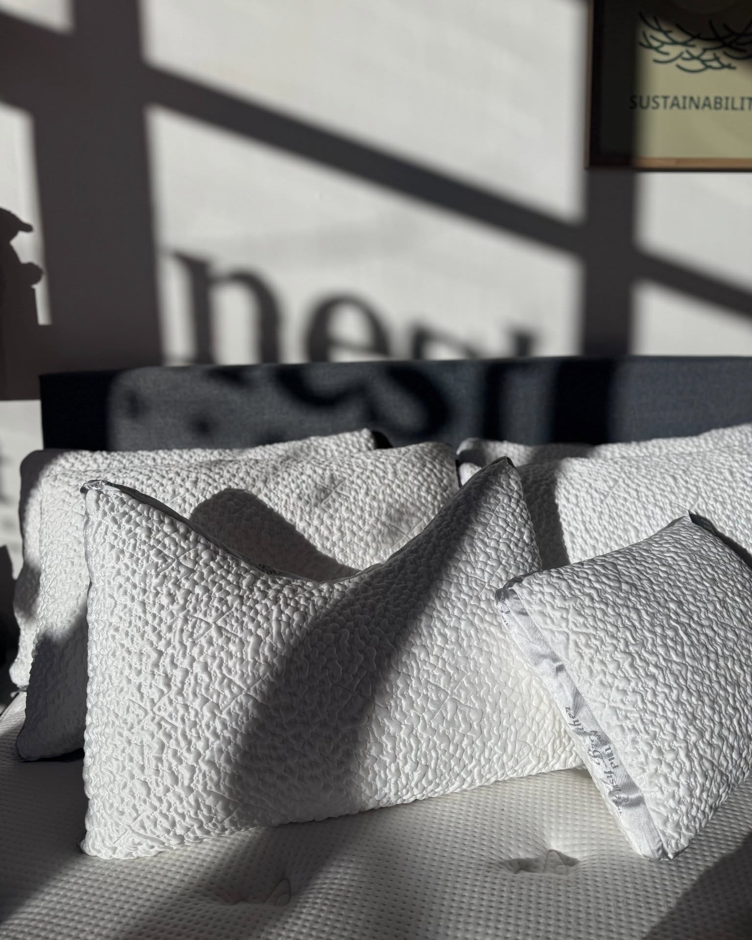 Brooke Alexander Facebook ad: Outlet Prices for Bedding!