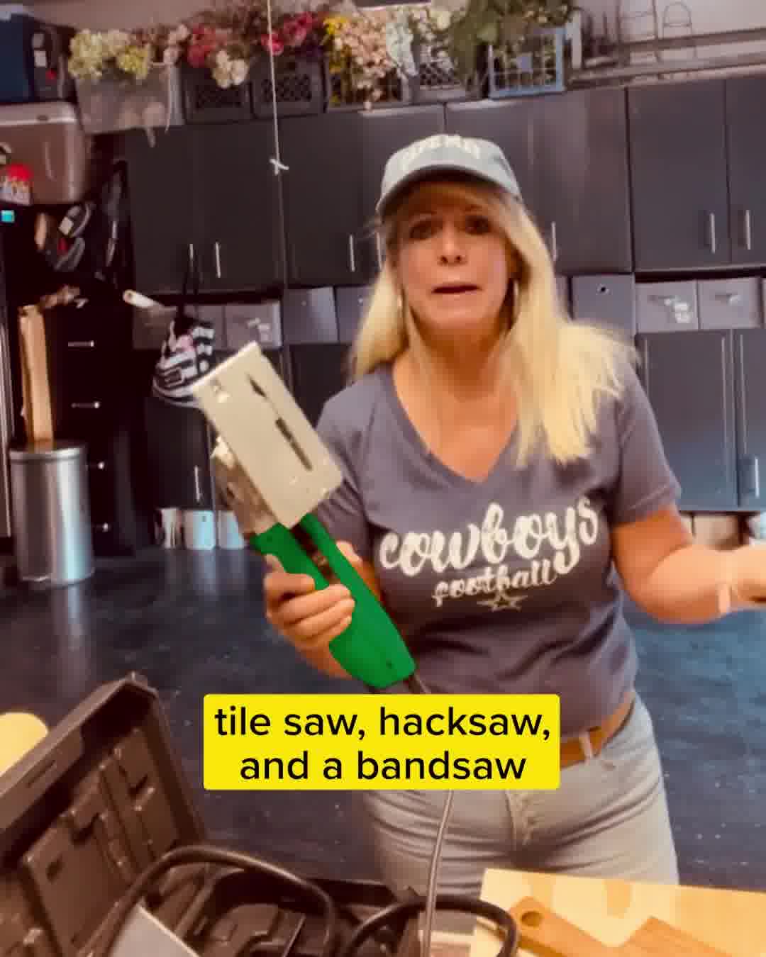 Rotorazer Saw Official Facebook ad: The Perfect Saw For Those Who Love To DIY!