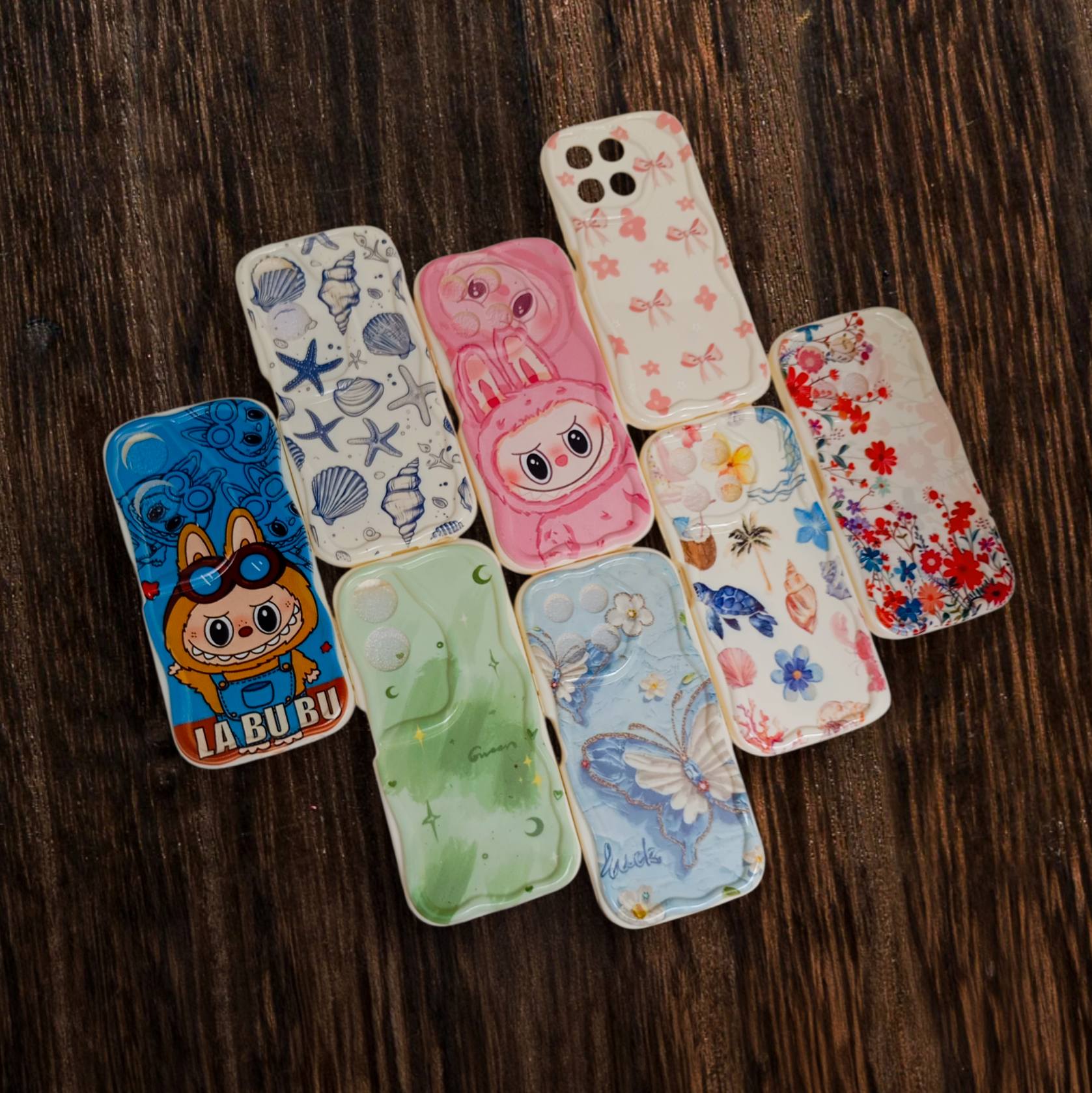 chamo mobile Facebook ad: new arrivals